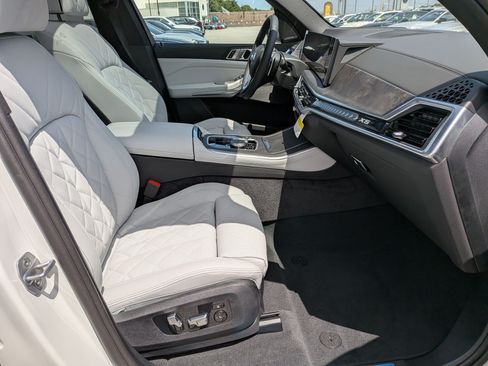 New 2026 BMW X5 xDrive40i w/ Climate Comfort Package AWD/4WD image 38