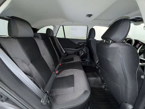 Used 2022 Subaru Outback Premium AWD/4WD image 17