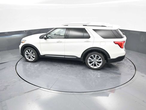 Used 2021 Ford Explorer Platinum w/ Equipment Group 601A image 31