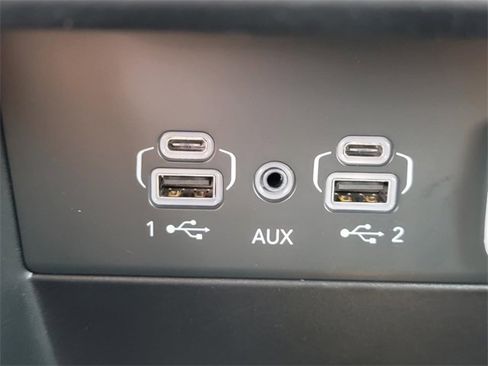 New 2025 Jeep Grand Cherokee L Laredo image 26