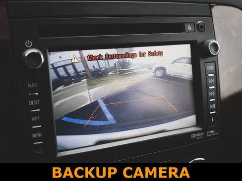 Used 2014 Chevrolet Suburban LTZ image 3