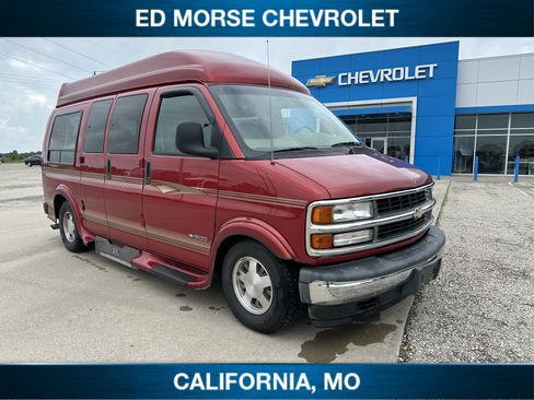 Used 1998 Chevrolet Express 1500 RWD image 1