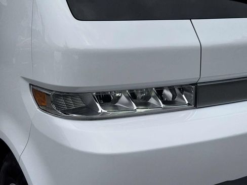 Used 2025 Chevrolet Brightdrop 600 FWD image 12