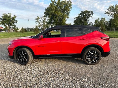 Used 2022 Chevrolet Blazer RS w/ Enhanced Convenience Package AWD/4WD image 9