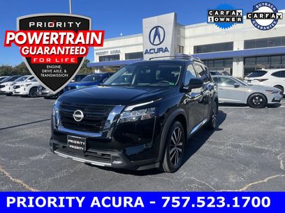 Used 2024 Nissan Pathfinder Platinum w/ Cargo Package