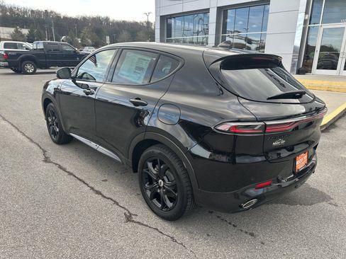 New 2024 Dodge Hornet R/T Plus w/ R/T Blacktop Package image 9