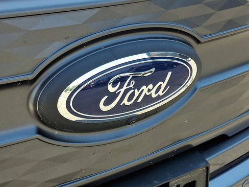 Used 2022 Ford F150 Lightning Lariat w/ Equipment Group 511A High AWD/4WD image 11