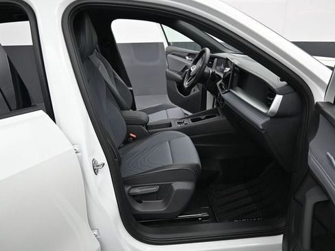 New 2026 Volkswagen Tiguan SE R-Line image 14