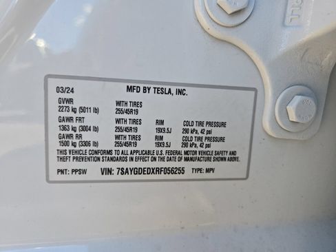 Used 2024 Tesla Model Y 2WD image 20