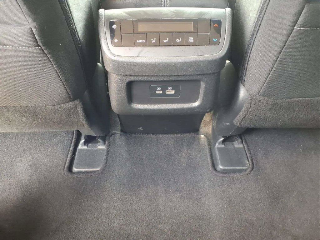 Used 2024 Nissan Pathfinder SV w/ Black Appearance Package FWD image 14