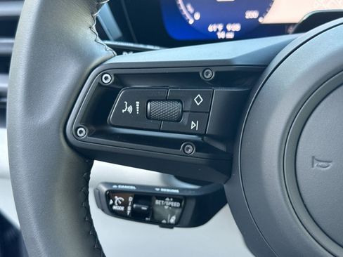 New 2026 Porsche Macan 4 Electric image 29