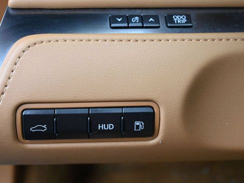 Used 2018 Lexus LC 500 Coupe w/ Performance Package RWD image 19