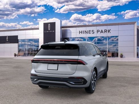New 2026 Lincoln Nautilus Reserve AWD/4WD image 8