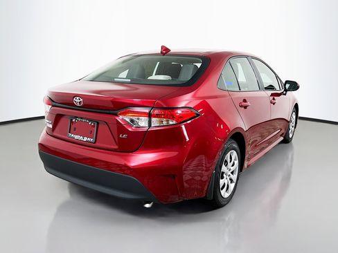 Used 2025 Toyota Corolla LE FWD image 4