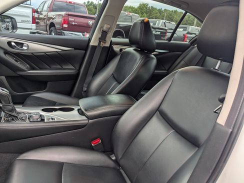 Used 2021 INFINITI Q50 Luxe w/ Cargo Package RWD image 14