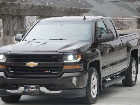 Used 2018 Chevrolet Silverado 1500 LT w/ All Star Edition AWD/4WD image 13