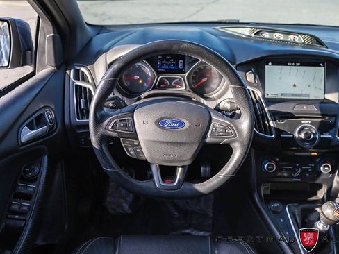 Used 2018 Ford Focus ST w/ Equipment Group 402A image 2