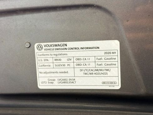 Used 2020 Volkswagen Tiguan SE R-Line image 17