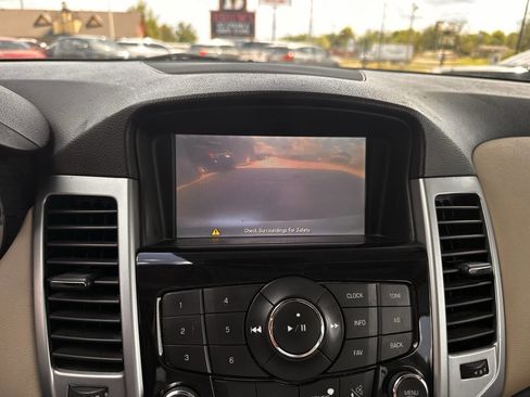 Used 2014 Chevrolet Cruze LT w/ Sun, Sound and Sport Package image 17