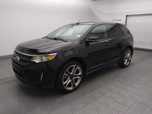 Used 2014 Ford Edge Sport w/ Driver Entry Package FWD image 2