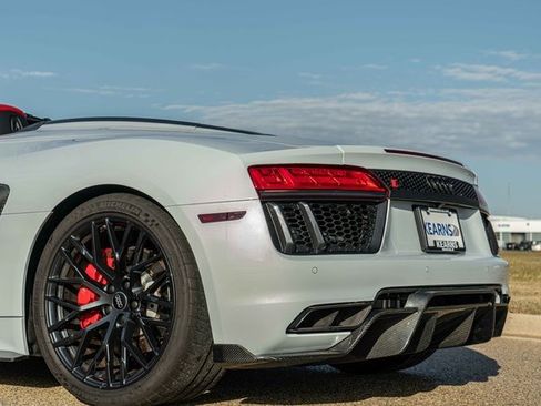 Used 2018 Audi R8 V10 image 36