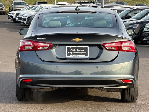 Used 2021 Chevrolet Malibu LT image 4