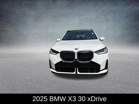 Used 2025 BMW X3 xDrive30i w/ Premium Package AWD/4WD image 3