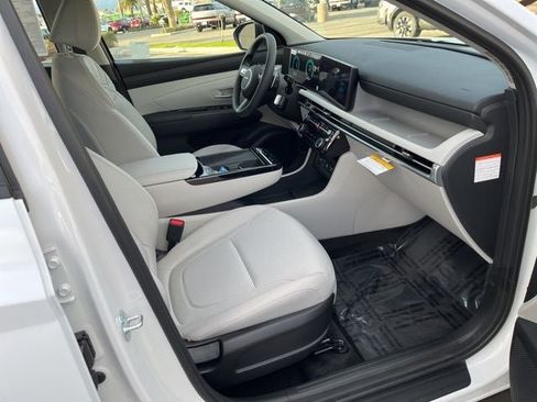 New 2026 Hyundai Tucson Blue SE image 34
