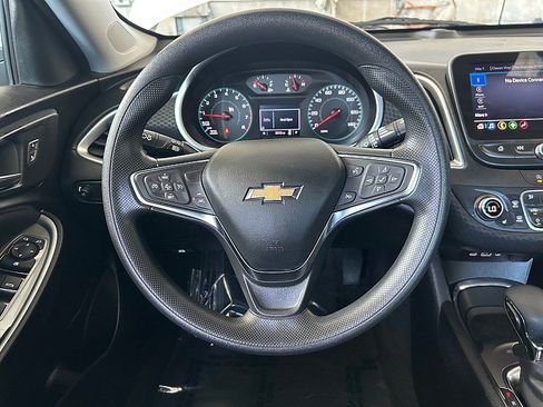 Used 2025 Chevrolet Malibu LT FWD image 20