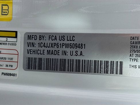 Used 2023 Jeep Wrangler Unlimited Sahara image 37