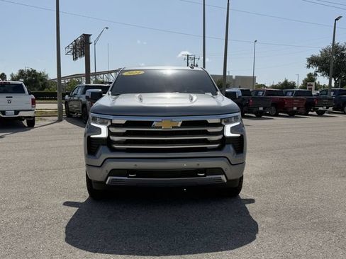Used 2024 Chevrolet Silverado 1500 High Country w/ Technology Package AWD/4WD image 8