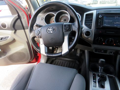 Used 2015 Toyota Tacoma 4x4 Double Cab image 14