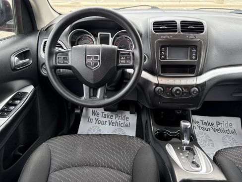Used 2018 Dodge Journey SE FWD image 21