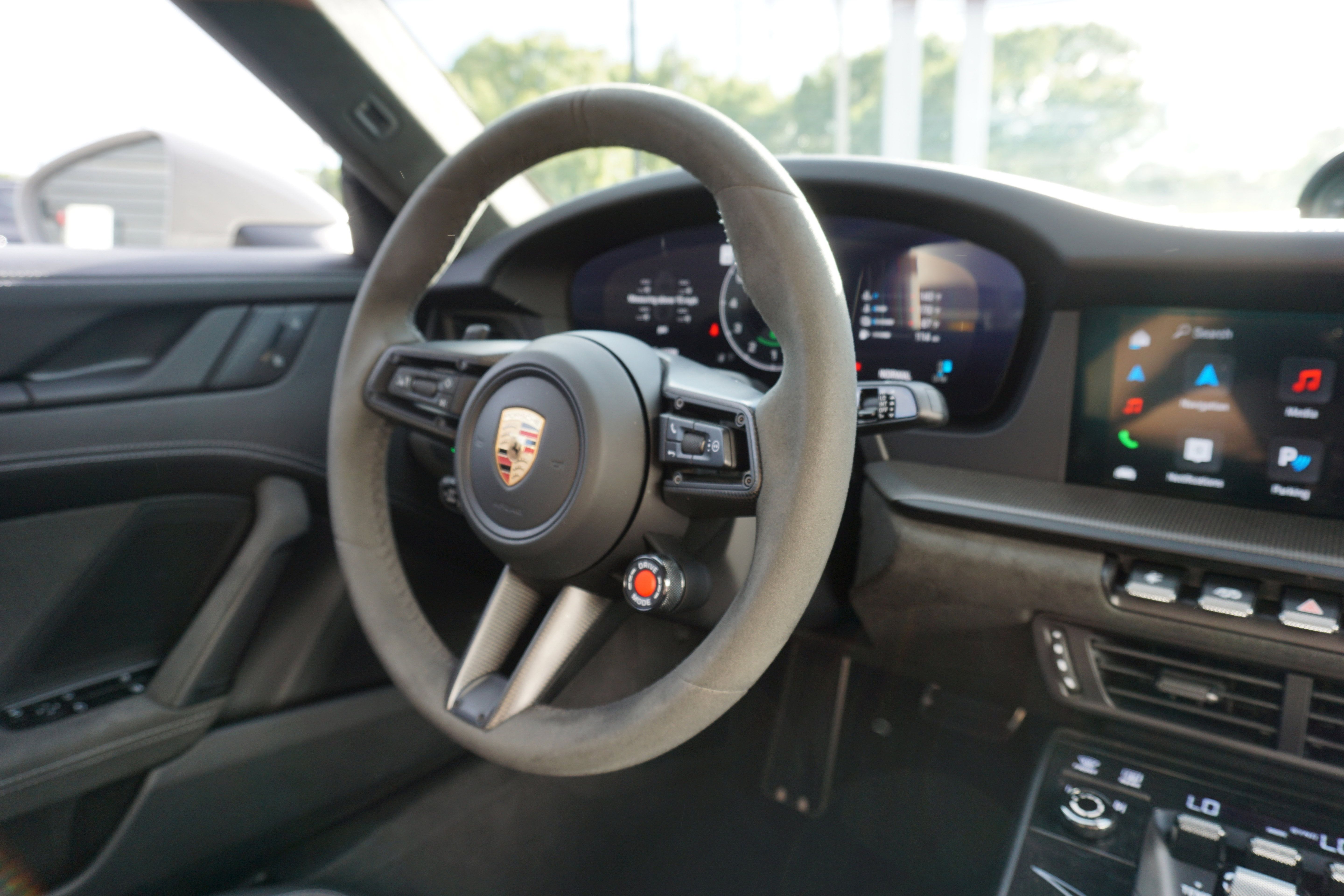 Certified 2025 Porsche 911 Carrera 4 GTS AWD/4WD image 22