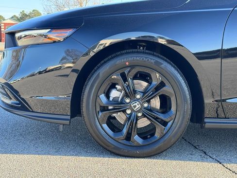 New 2025 Honda Accord SE image 34
