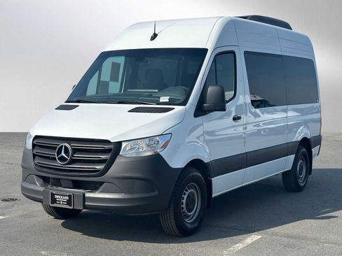 Used 2024 Mercedes-Benz Sprinter 2500 image 7