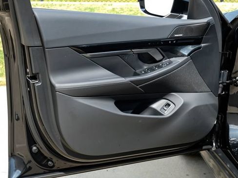 Used 2025 BMW 530i RWD image 55