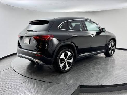 Used 2025 Mercedes-Benz GLA 250 image 8