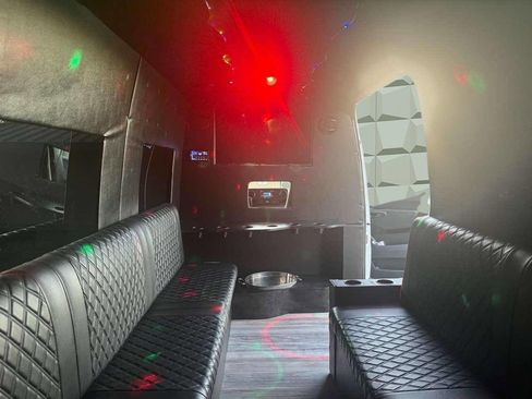 Used 2020 Mercedes-Benz Sprinter 3500 image 34
