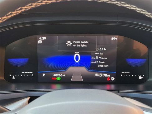 Certified 2023 Volkswagen Taos SE w/ Panoramic Sunroof Package image 32