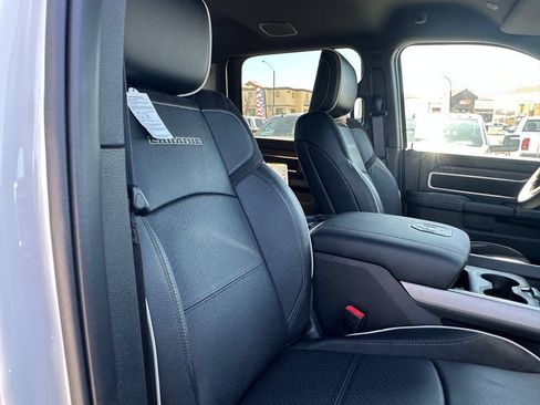 New 2026 RAM 2500 Laramie w/ Night Edition AWD/4WD image 15
