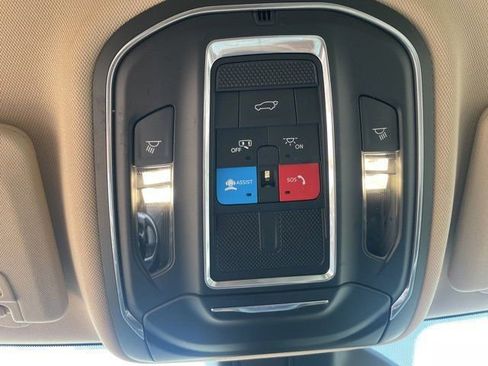 Used 2021 Jeep Grand Cherokee L Limited image 21