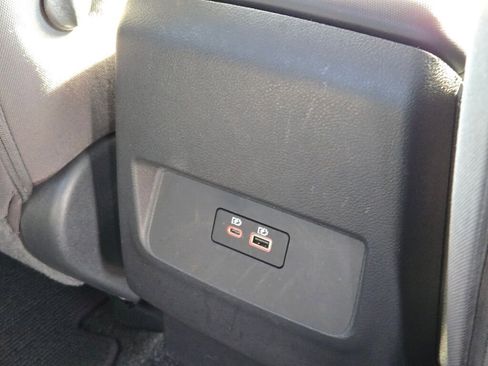 Used 2024 Nissan Frontier SV image 12