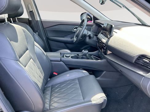 Used 2023 Nissan Rogue Platinum AWD/4WD image 30