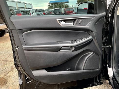 Used 2021 Ford Edge SEL image 24