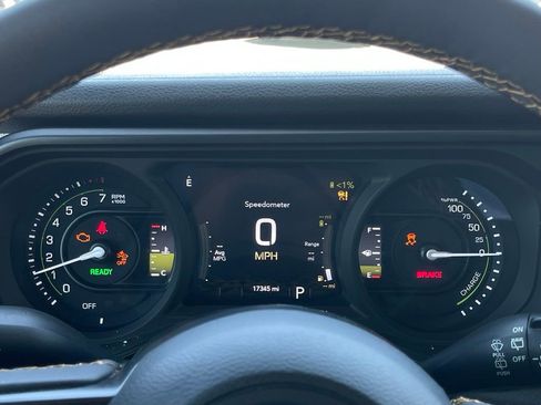 Used 2024 Jeep Wrangler Unlimited w/ Convenience Group AWD/4WD image 54