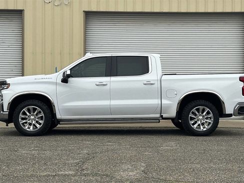 Used 2019 Chevrolet Silverado 1500 LTZ w/ LTZ Premium Package image 3