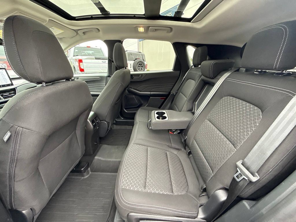 Used 2024 Ford Escape Active w/ Tech Pack #1 AWD/4WD image 13