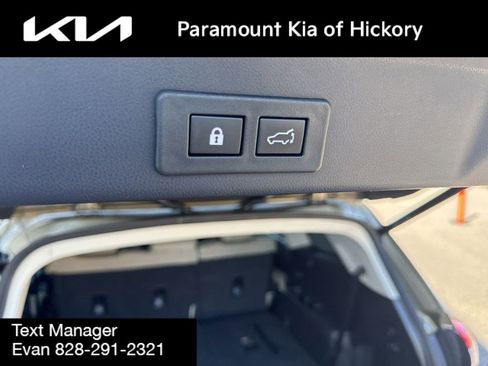 Used 2023 Subaru Ascent Premium w/ Convenience Package AWD/4WD image 13
