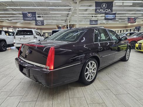 Used 2008 Cadillac DTS Performance image 7